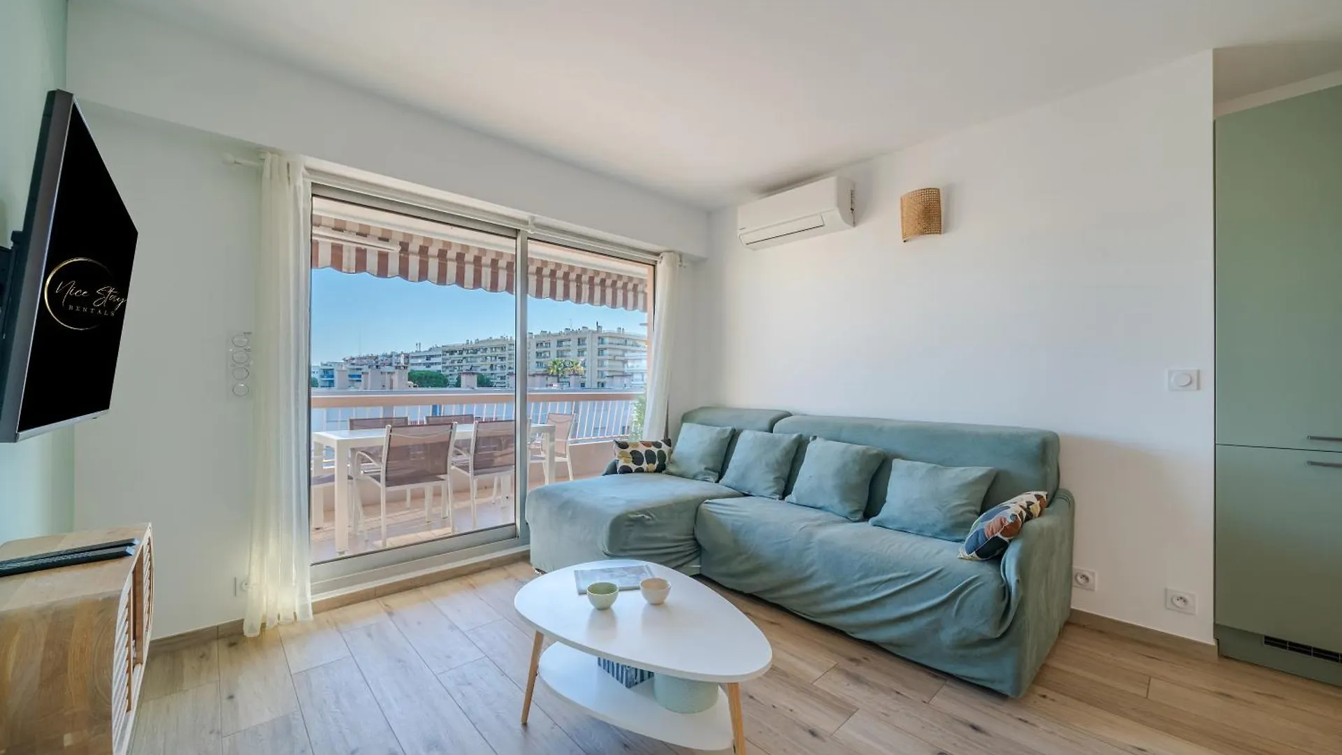 Апартаменты Charmant 3P En Plein De Coeur De Cagnes Sur Mer